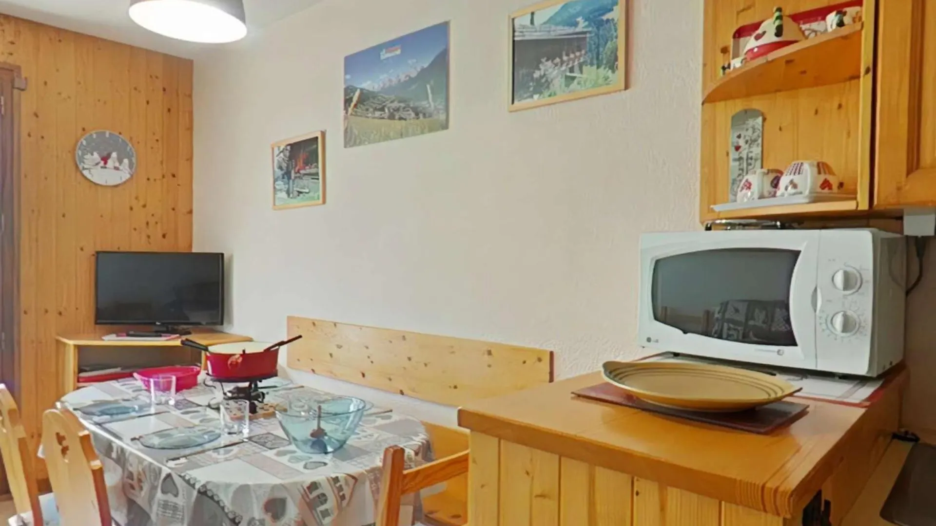 Studio Cabine 4 Pers Avec Terrasse Et Garage, Proche Navettes Ski - Le Grand-Bornand - Fr-1-241-242